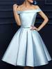 Modernes Ballkleid mit kurzen A-Linien-Partykleidern aus Satin mit Bateau-Ausschnitt
