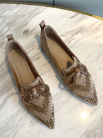 Obere Slipper aus schwarzem Micro-Wildleder mit spitzen Zehen und lässigen; flachen Schuhen