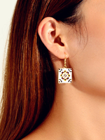 Ohrringe Blond Ruched Metall durchbohrten Frauen Schmuck