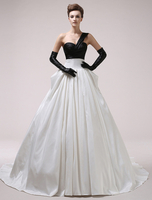 One Shoulder-Brautkleid aus Satin mit Kapelle-Schleppe in Zweifarben