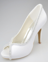 Peeptoe-Pumps aus Seide und Satin mit Stilettos
