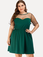 Plus Size Midi Kleid Grünes V-Ausschnitt T-Shirt Kurzarm Polyester Knielanges Sommerkleid