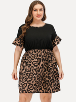 Plus Size Midi Kleid Jewel Neck Ausgestellt Kurzarm Leopardenmuster Polyester Knielang Casual Sommerkleid