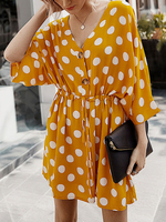 Polka Dot Sommerkleid V-Ausschnitt Button Beach Kleid