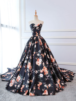 Quinceanera Kleider 2021 Blumendruck Dark Navy Satin trägerlosen Schatz Frauen Festzug Kleid Kapelle Zug
