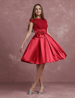 Rot Heimkehr Kleid A-Linie Plissee Kleid Chiffon Juwel Kurzarm Knie Länge Party Kleid mit Schleife