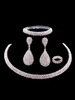Schmucksets Weißer Karabinerverschluss Strass-Legierung Nicht-Stein-durchbohrtes Ohrstecker-Armband Hoop Huggie Halskette 4-teiliges Set