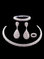 Schmucksets Weißer Karabinerverschluss Strass-Legierung Nicht-Stein-durchbohrtes Ohrstecker-Armband Hoop Huggie Halskette 4-teiliges Set