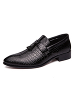 Schuhe für Herren Moderne Spitzschuh Metalldetails Slip-On PU-Leder Freizeitschuhe