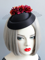 Schwarz Hochzeit Hut Satin Blumen Detail Haarschmuck