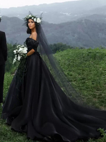 Schwarze Brautkleider Satin Stoff Prinzessin Silhouette Ärmellos Natürliche Taille Perlen Mit Schleppe Brautkleid