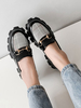 Schwarze Damen Slipper Leder Runde Zehen Metall Details Slip On Freizeitschuhe