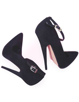 Schwarze Super High Heels mit Fesselriemchen