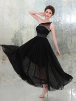 Schwarzes Abendkleid aus Tüll mit One-Shoulder