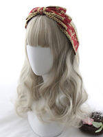 Süße Lolita Perücke Blunt Bang Körperwelle Champagne Lolita Perücke