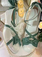 Süße Lolita-Schuhe mit grünen Schleifen und Farbblock-PU-Leder Lolita-Pumps mit dickem Absatz