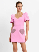 Süßes Sommerkleid mit herzbedrucktem Ausschnitt und Minikleidern