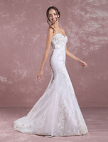 Sommer Brautkleider 2020 Meerjungfrau Spitze Brautkleid Elfenbein Schatz trägerlosen Applique Brautkleid mit Zug