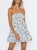 Sommerkleid trägerloses Polka Dot Plissee rückenfrei weiß extra kurzes Kleid