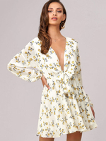 Sommerkleid Weißes V-Ausschnitt Schnür-Polyester-Strandkleid