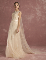 Spitze Boho Brautkleid Applique Friesen Schärpe Brautkleid A Bogenlinie Runde Hals ärmelloses Brautkleid mit Watteau Zug