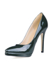 Spitze Pumps aus Lackleder mit High-Heels