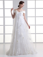 Tüll A-Linie-Brautkleid mit Blumen-Applikation und Schleppe in Elfenbeinfarbe