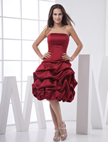 Trägerloses Prom-Kleid in Burgunderrot