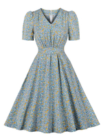 Vintage Kleid der 1950er Jahre hellhimmelblau bedruckt Damen Rockabilly Kleid mit kurzen Ärmeln