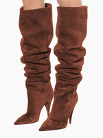 Wadenhohe Stiefel Damenstiefel mit Obermaterial aus Mikro-Wildleder und quadratischer Zehenpartie und Kitten Heel