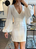 Weiße figurbetonte Kleider Damen V-Ausschnitt Langarmknöpfe Slim Fit Kurzes Kleid