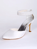 weiße Hochzeit Schuhe 2021 Satin Spitzen top Zehe Perlen Detail Knöchel Belt Braut Schuhe Satin Hoher Absatz Schuhe