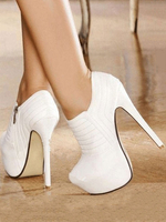Weiße kurze Booties Plattform Mandel Schnalle Detail High Heel Booties für Frauen