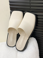 Weiße Mule-Schuhe mit eckigem Zehenbereich und Welpenabsatz für Damen