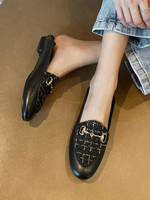 Weiße PU-Lederhalbschuhe mit runden Zehen Metalldetails Freizeitschuhe Damenschuhe