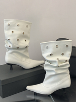 Weiße Stiefeletten mit quadratischer Zehenpartie und Schnallendetail