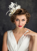 Weißer Hochzeitshut Brautkopfbedeckungen Federhochzeitshaarblume