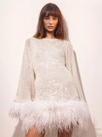 Weißes Minikleid mit Federbesatz rückenfrei Pailletten Kleider für Geburtstagsparty