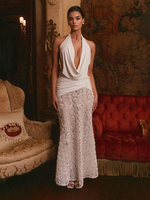 Weißes Neckholder-Maxikleid mit 3D-Blumenrock 2025