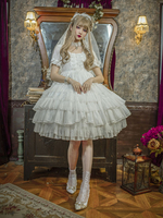 Weißes süßes Lolita OP-Kleid Neverland Cascading Ruffles Bows Blumendruck Kurzarm Lolita One Piece Kleider