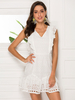 Weißes Sommerkleid V-Ausschnitt Ausgeschnittenes; ärmelloses; knielanges Midi Summer Beach-Kleid