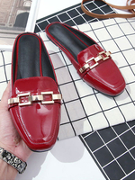 Womens Mules Roter PU-Leder-Quadrat-Zeh-Slip-On-Welpen-Ferse täglich beiläufige flache Schuhe