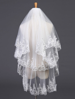 Zweiklassen Hochzeit Schleier Tüll Spitze Applique Rand Bridla Schleier mit Kamm