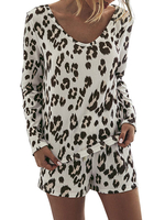 Zweiteilige Sets Polyester Leopardenmuster Lässig Langarm Jewel Neck Top Mit Shorts