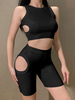 Zweiteilige Sets Schwarzes Polyester Jewel Neck Ausschnitt Ärmelloses Sexy Top Skinny Shorts Frauen Outfit