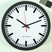 PEWETA Wanduhren Funkwanduhr "Bahnhof" schwarz 30 cm Schwarz