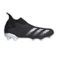 Predator Freak. 3 Laceless FG