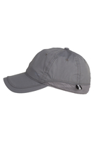 Cap mit reflektierenden Details
